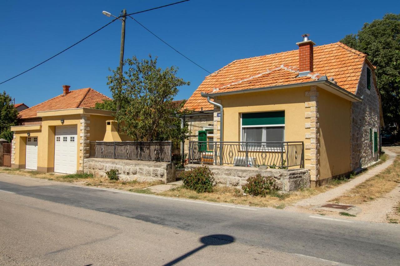 Drniš Apartman Ivan מראה חיצוני תמונה
