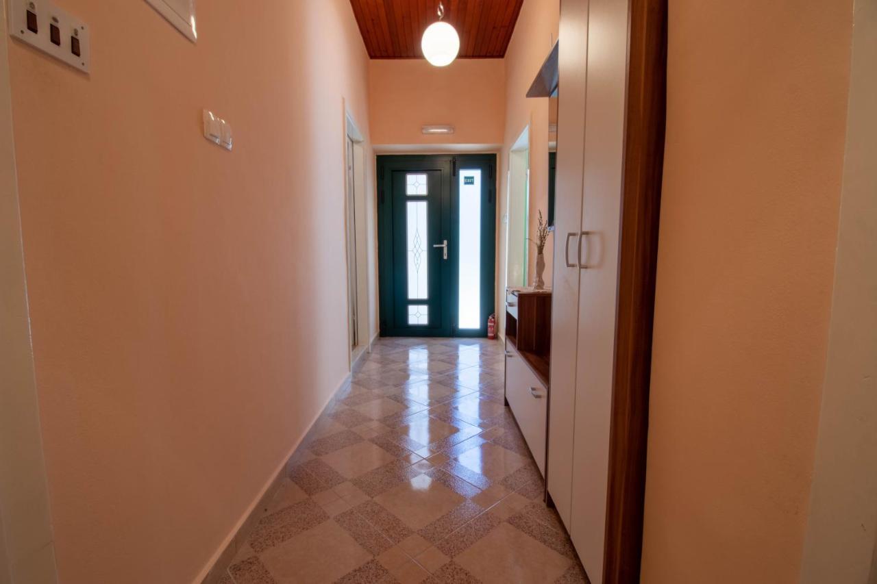Drniš Apartman Ivan מראה חיצוני תמונה